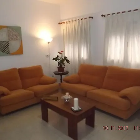 Trinidad 63 Bajo A Apartmán