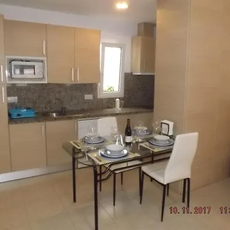 Trinidad 63 Bajo A Apartman Fuengirola