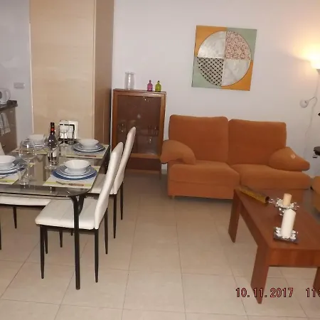Apartmán Trinidad 63 Bajo A *